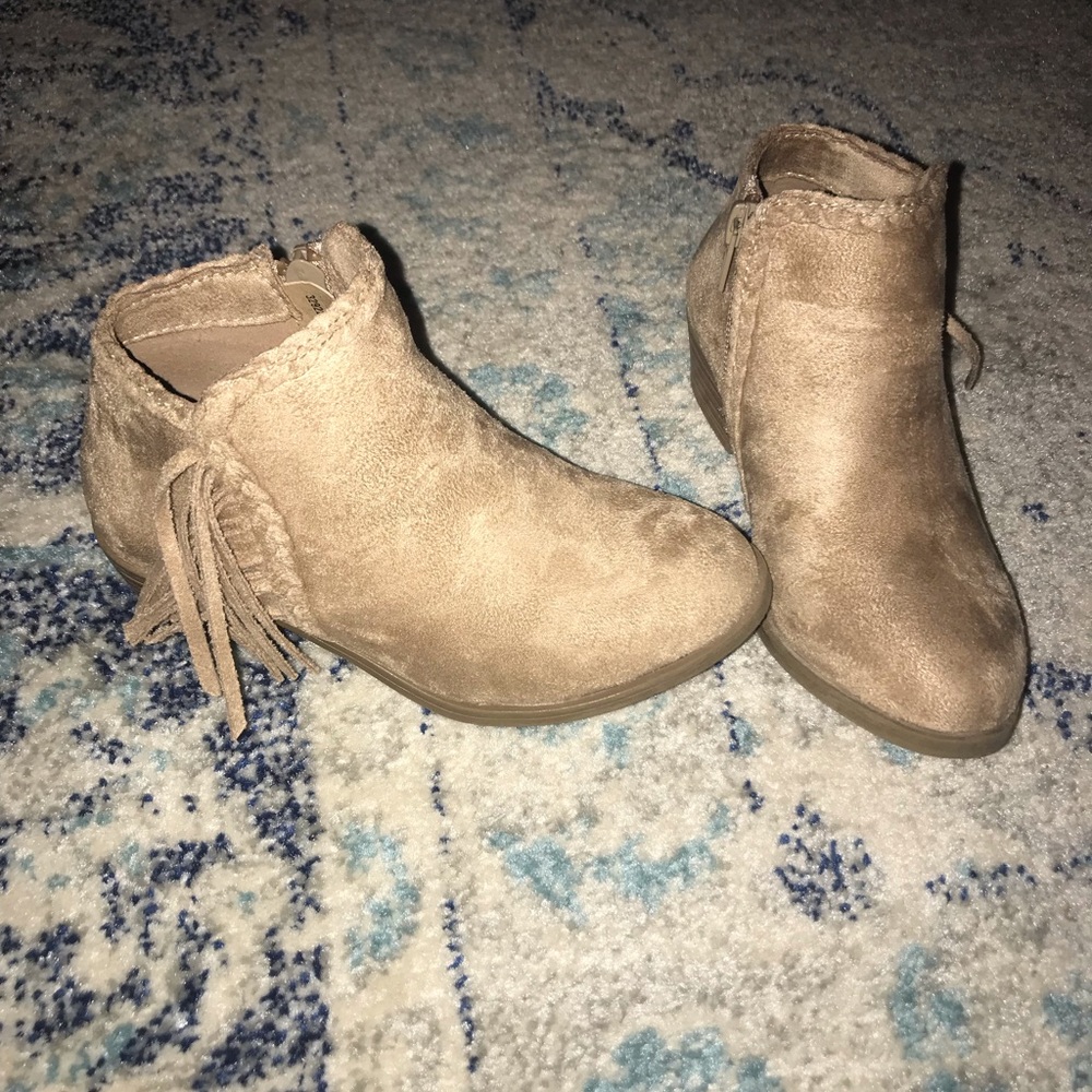 Girls Tan Booties w/ Fringe